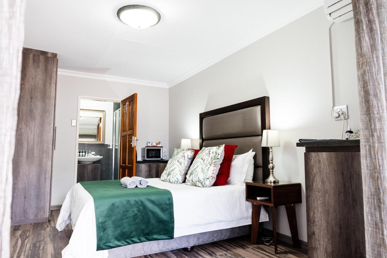 Villa Gracia Guesthouse Klerksdorp Luaran gambar