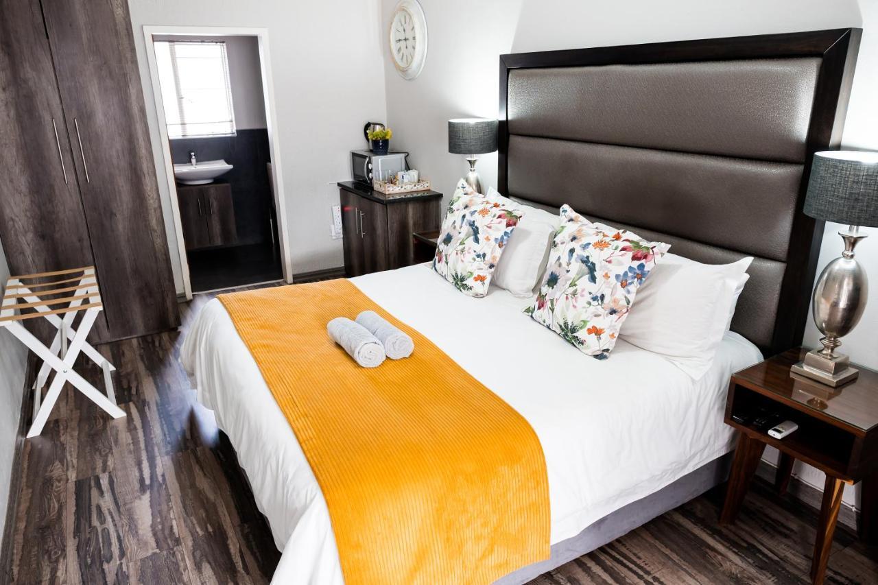 Villa Gracia Guesthouse Klerksdorp Luaran gambar