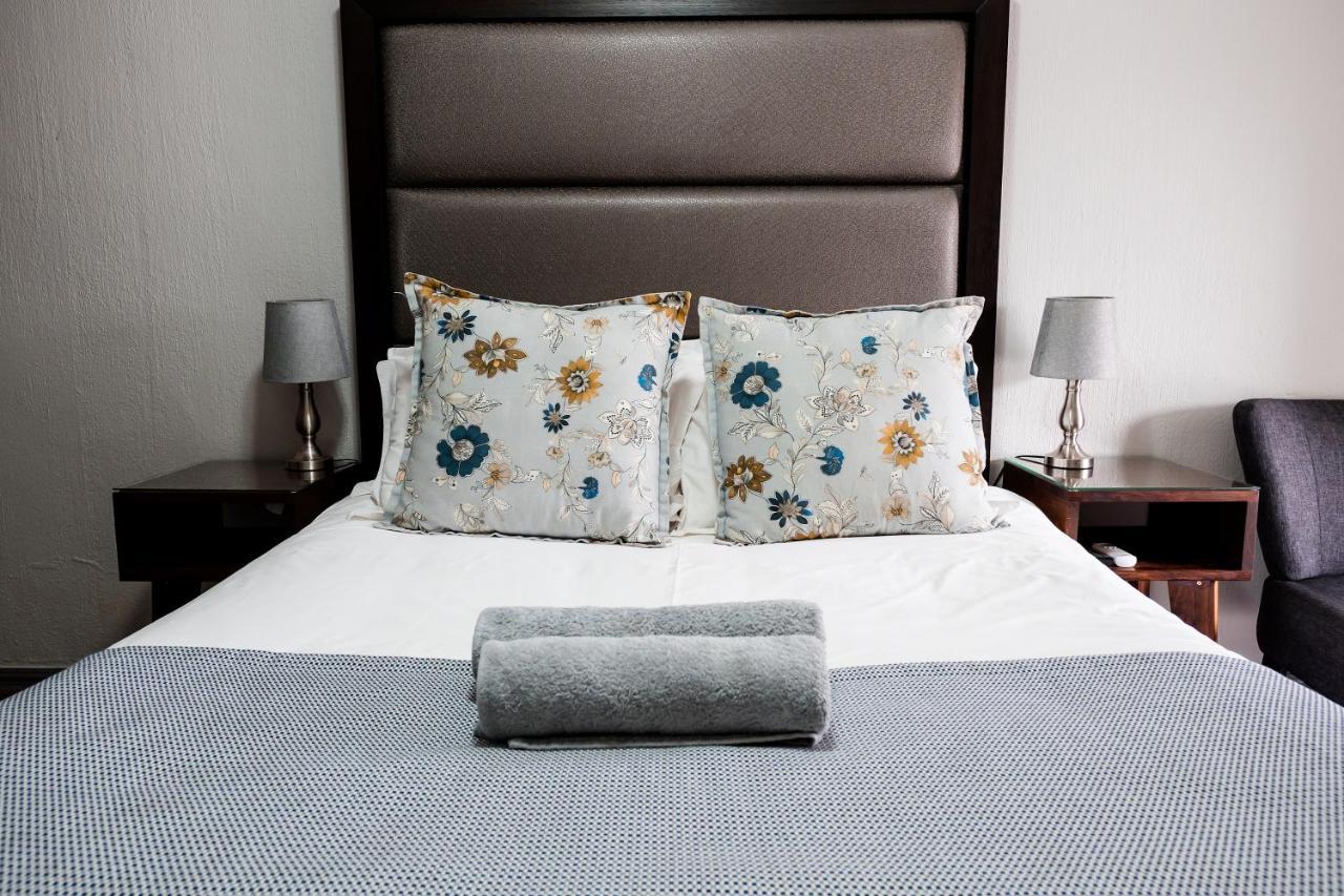 Villa Gracia Guesthouse Klerksdorp Luaran gambar