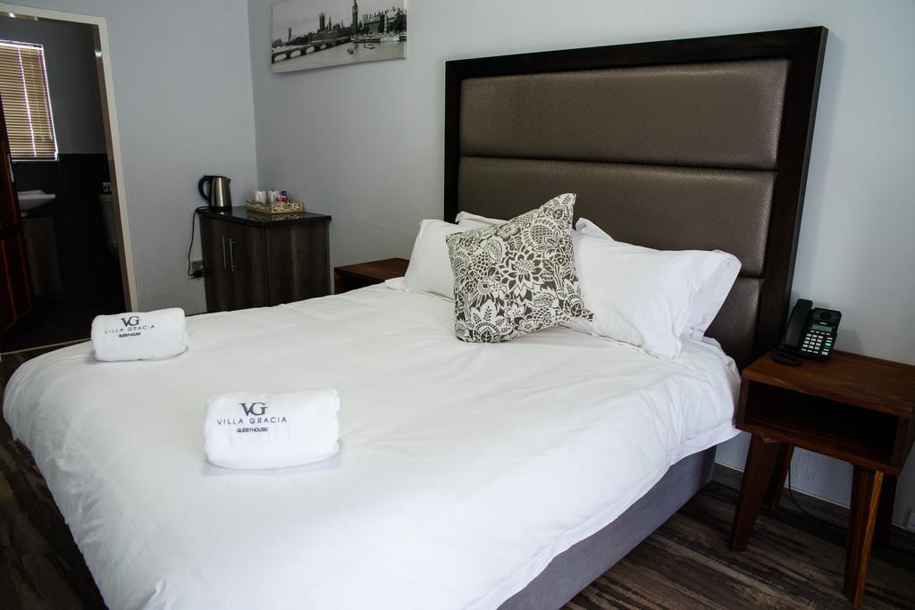 Villa Gracia Guesthouse Klerksdorp Luaran gambar